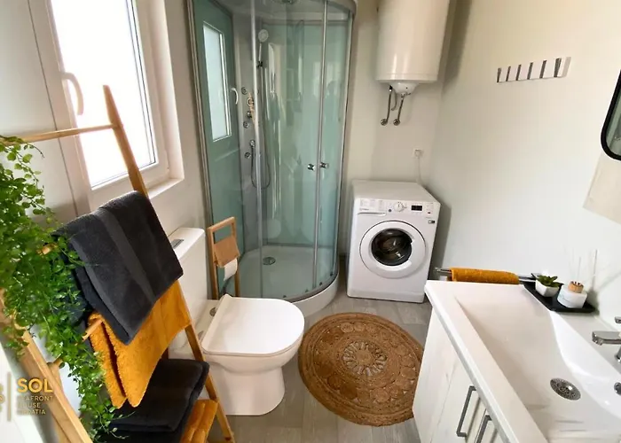 Sol- Seafront House Croatia: Your First Row To The * Drage