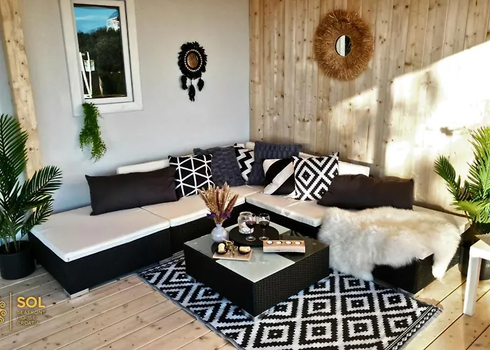 Sol- Seafront House Croatia: Your First Row To The * Drage